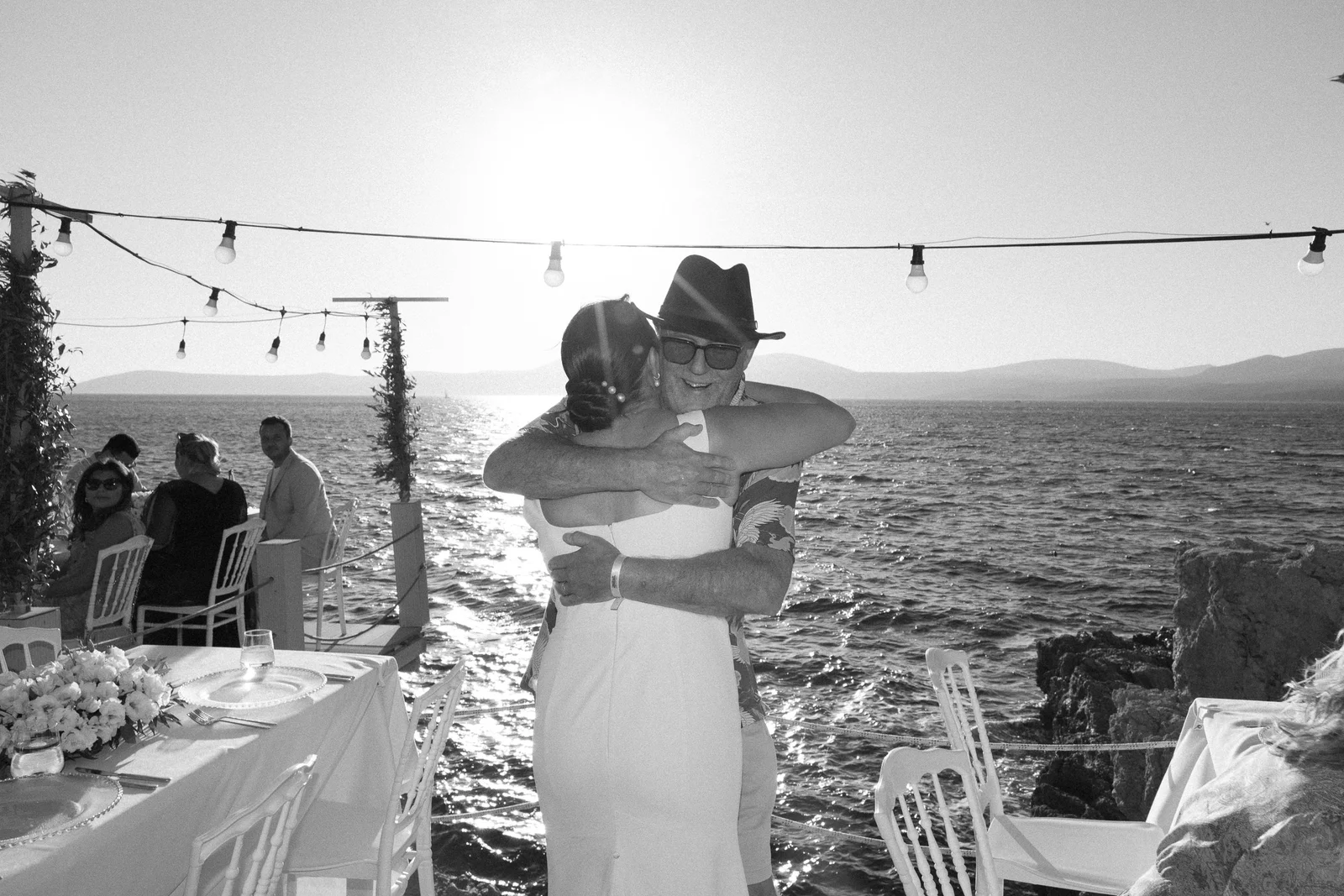 Modern and stylish wedding at Maya Bistro Hotel Beach – Seferihisar Turkey