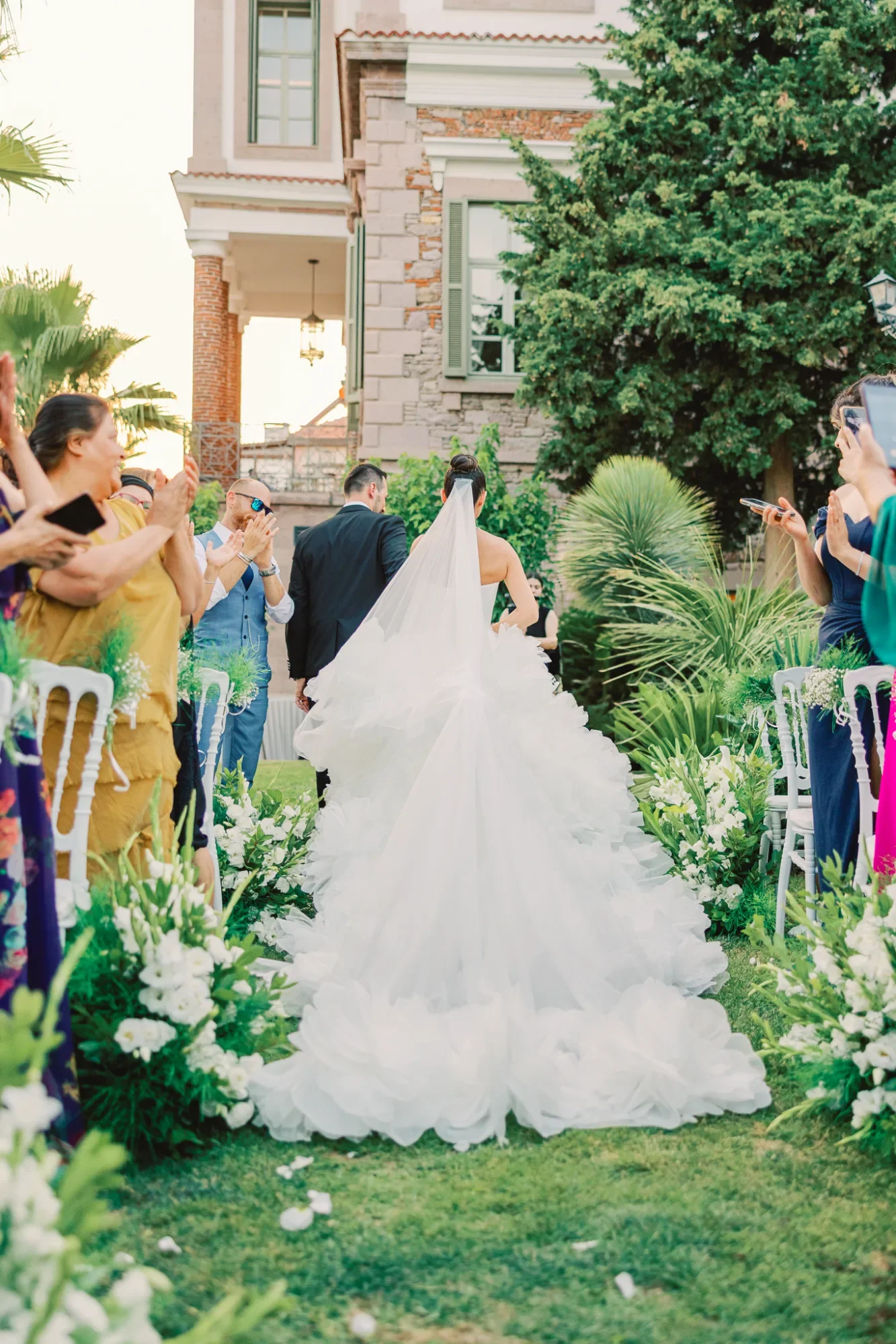 Candid wedding photography in Ayvalık at Cunda Despot Evi