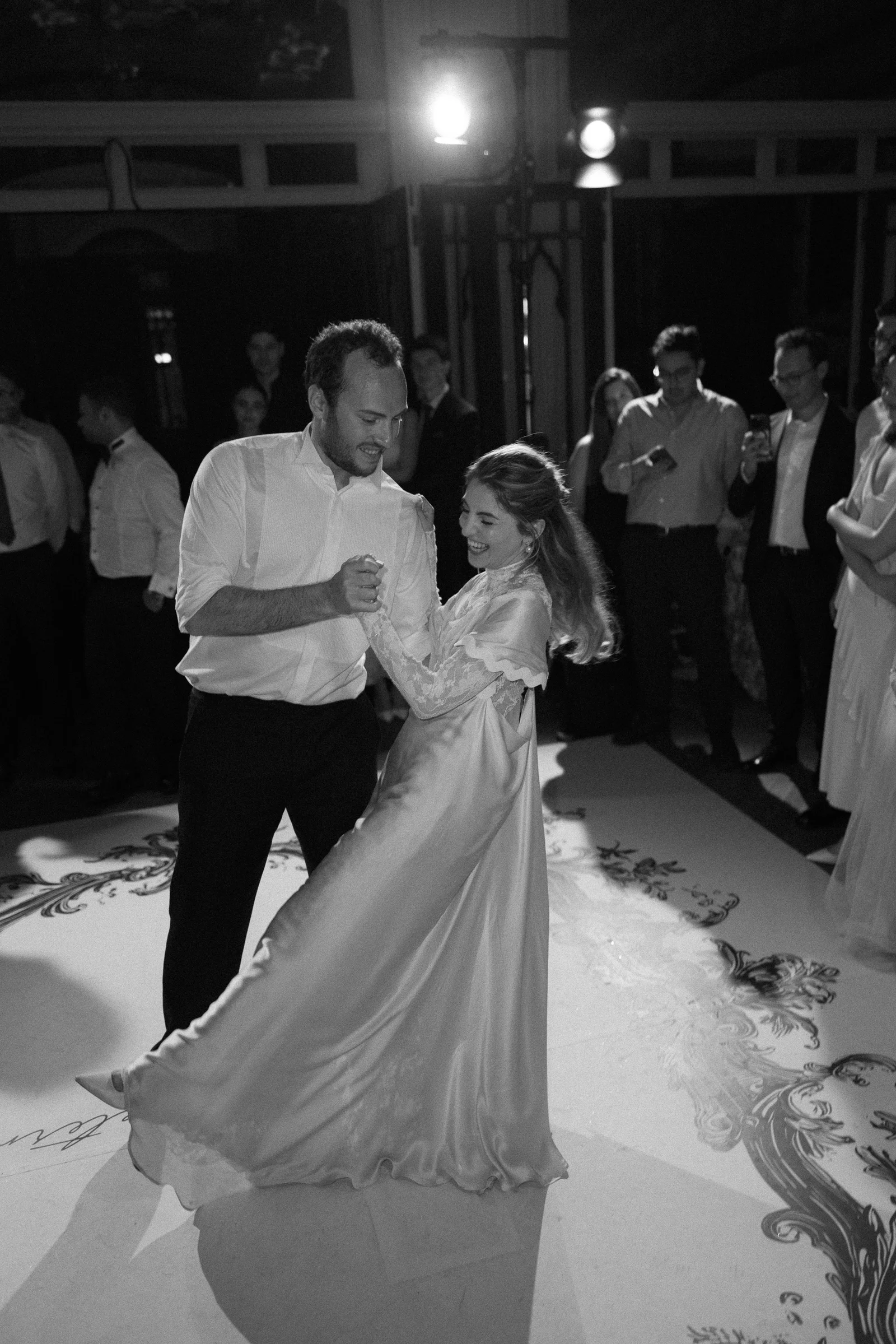 Elegant wedding photography at Pera Palace Hotel İstanbul