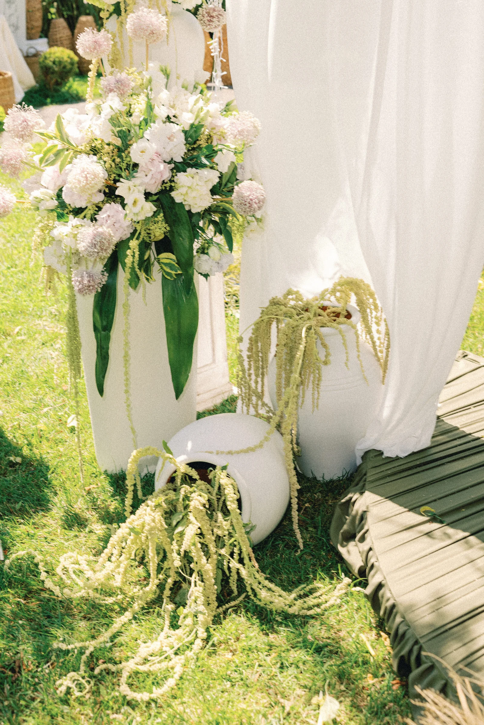 Draped ceremony flowers at Kalea Place Beykoz İstanbul