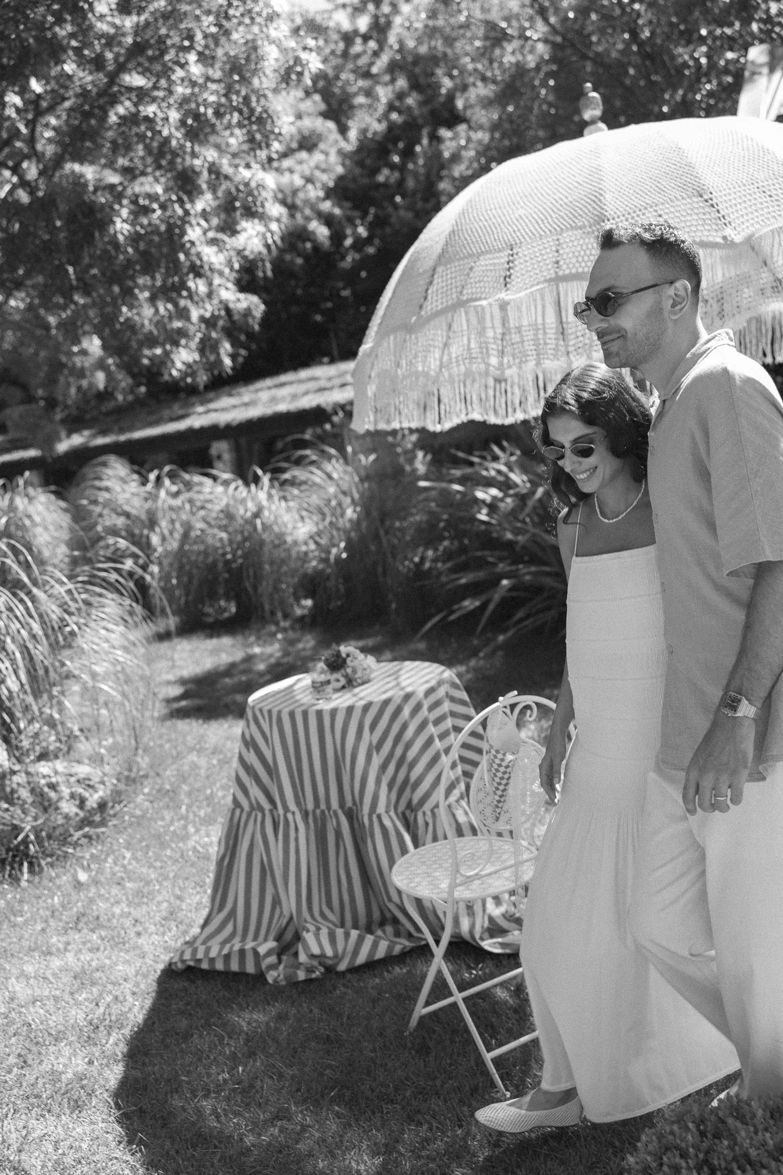 Black and white couple portrait at Kalea Place İstanbul